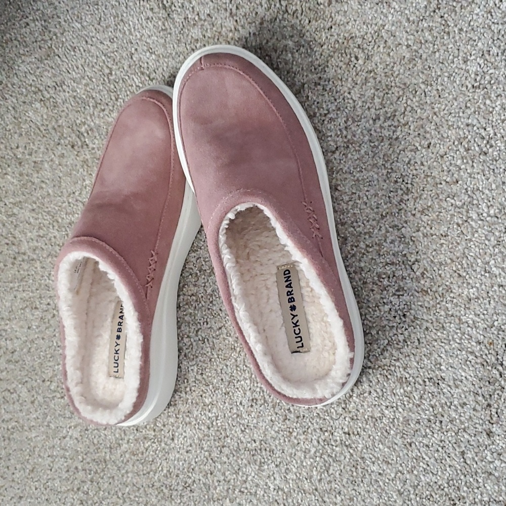LUCKY BRAND SLIP ON - Picture 3 of 6
